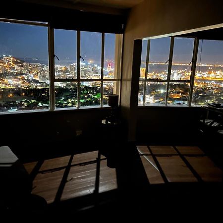 Breathtaking Views, Brand New Renovated Apartment 케이프타운 외부 사진