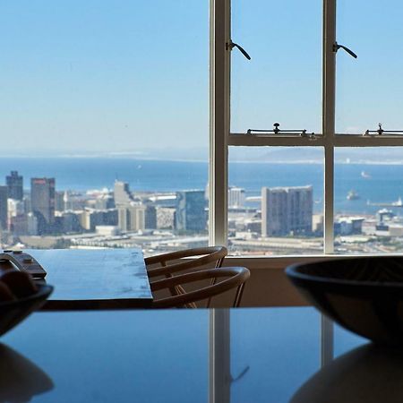Breathtaking Views, Brand New Renovated Apartment 케이프타운 외부 사진