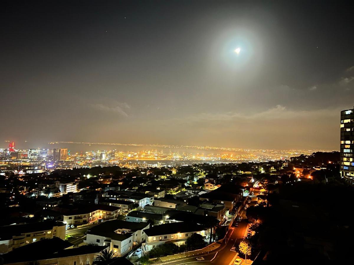 Breathtaking Views, Brand New Renovated Apartment 케이프타운 외부 사진