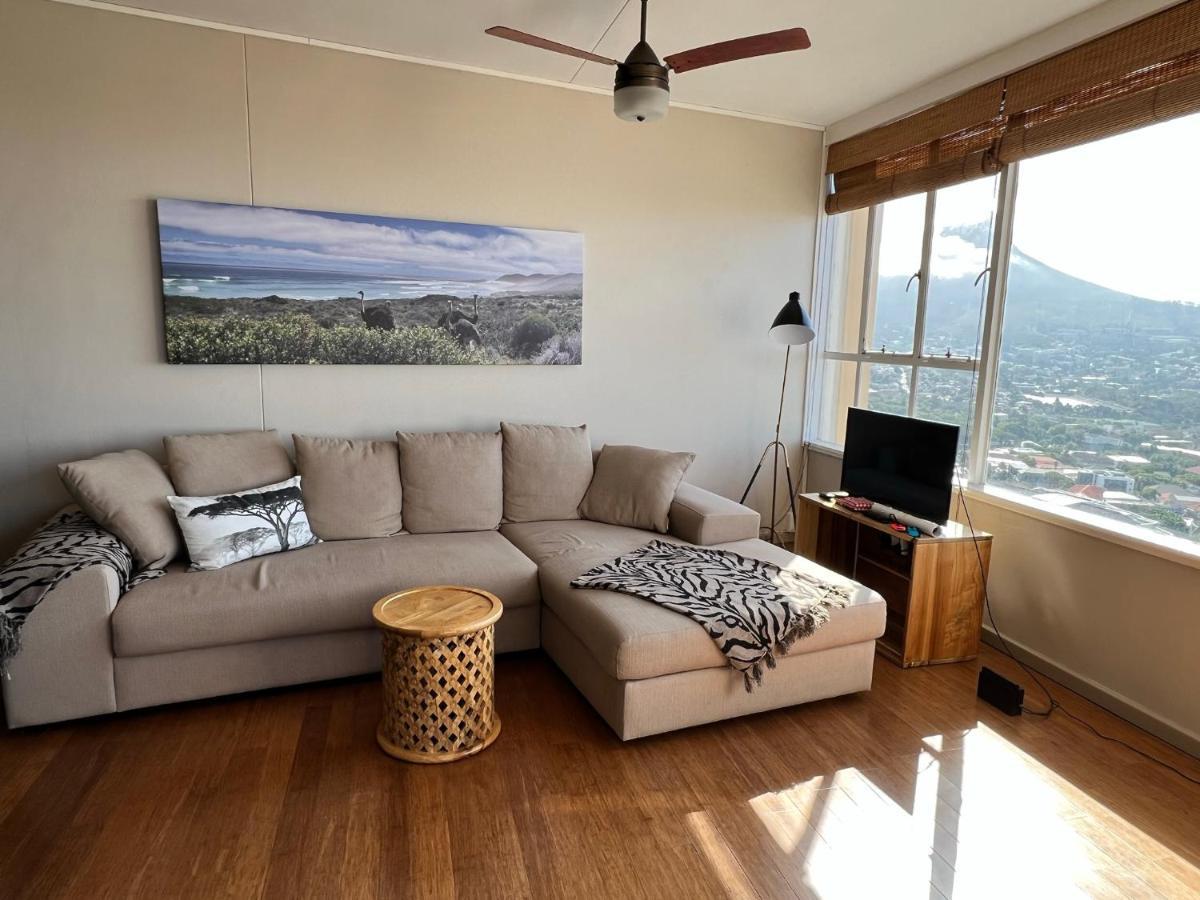 Breathtaking Views, Brand New Renovated Apartment 케이프타운 외부 사진