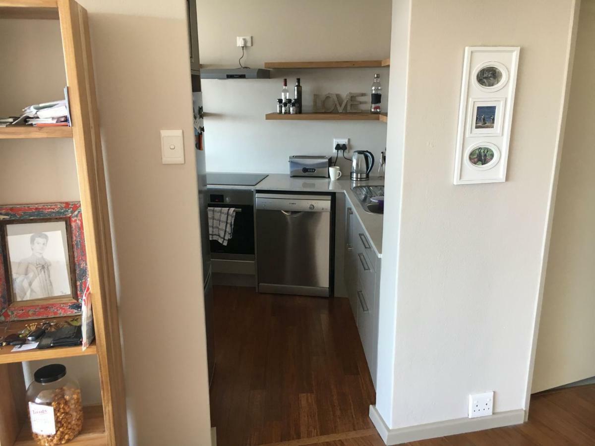 Breathtaking Views, Brand New Renovated Apartment 케이프타운 외부 사진