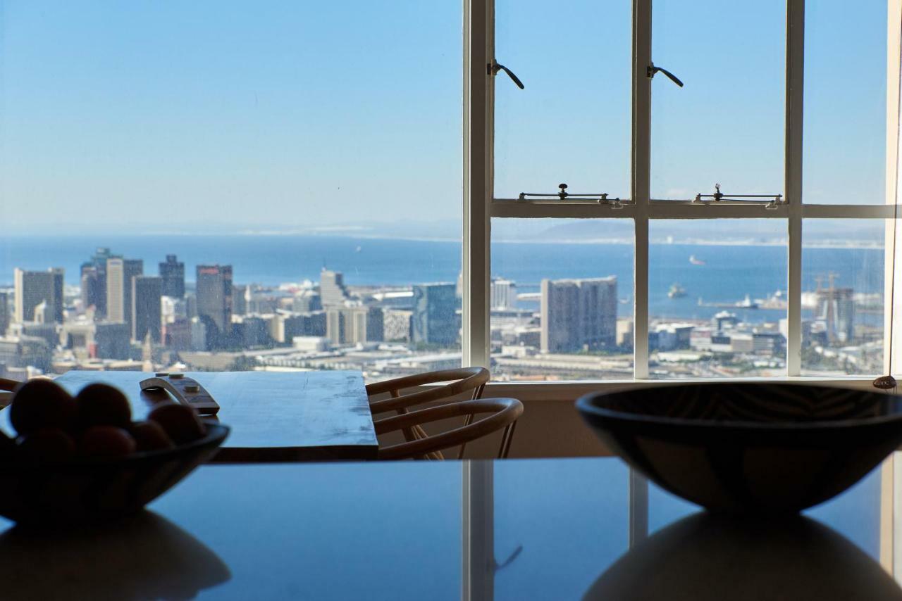 Breathtaking Views, Brand New Renovated Apartment 케이프타운 외부 사진