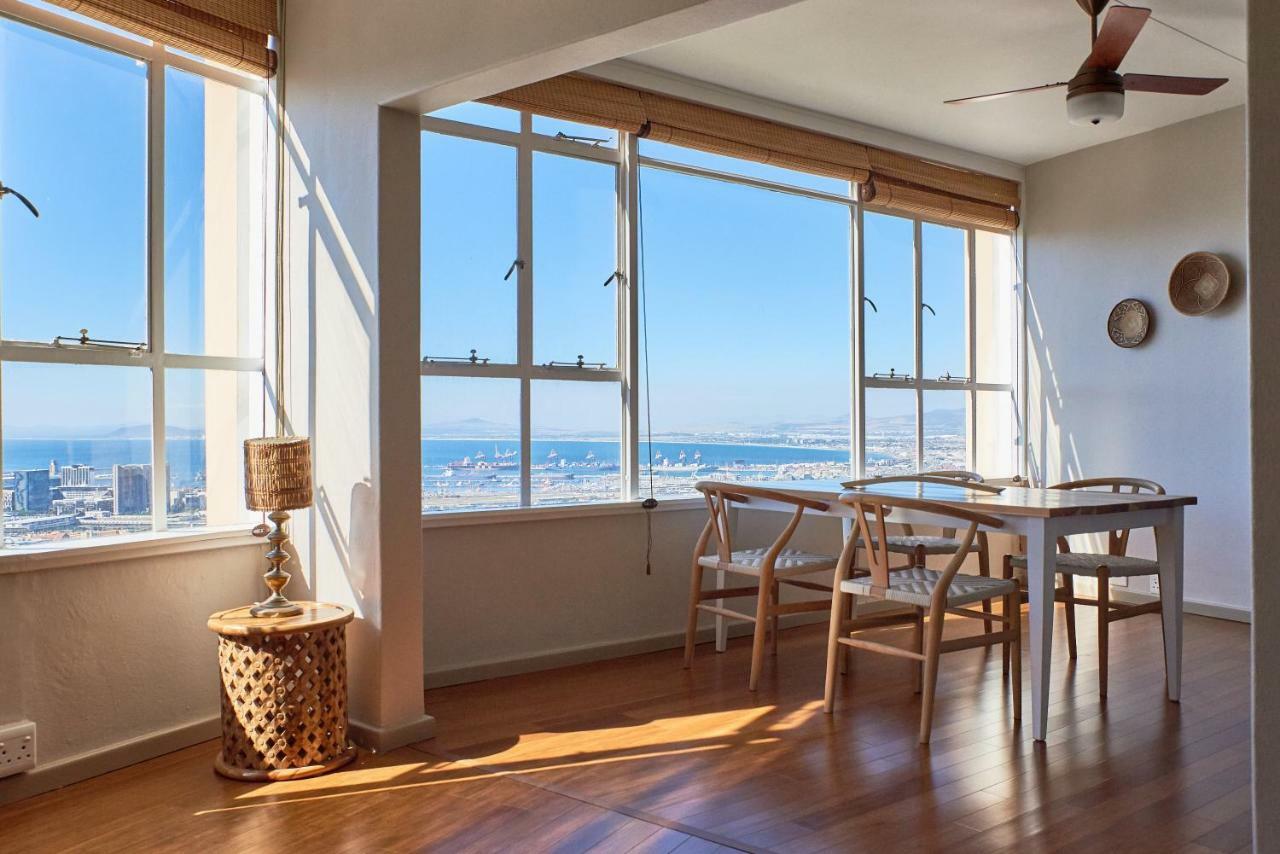 Breathtaking Views, Brand New Renovated Apartment 케이프타운 외부 사진